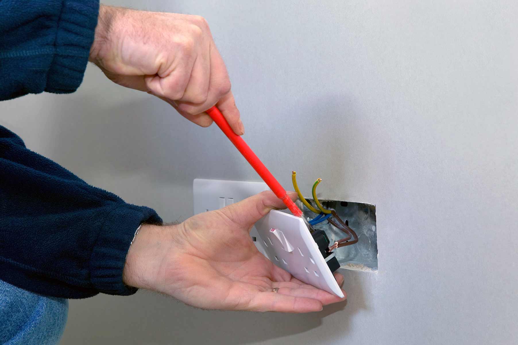 Our electricians can install plug sockets for domestic and commercial proeprties in Denton and the local area. 